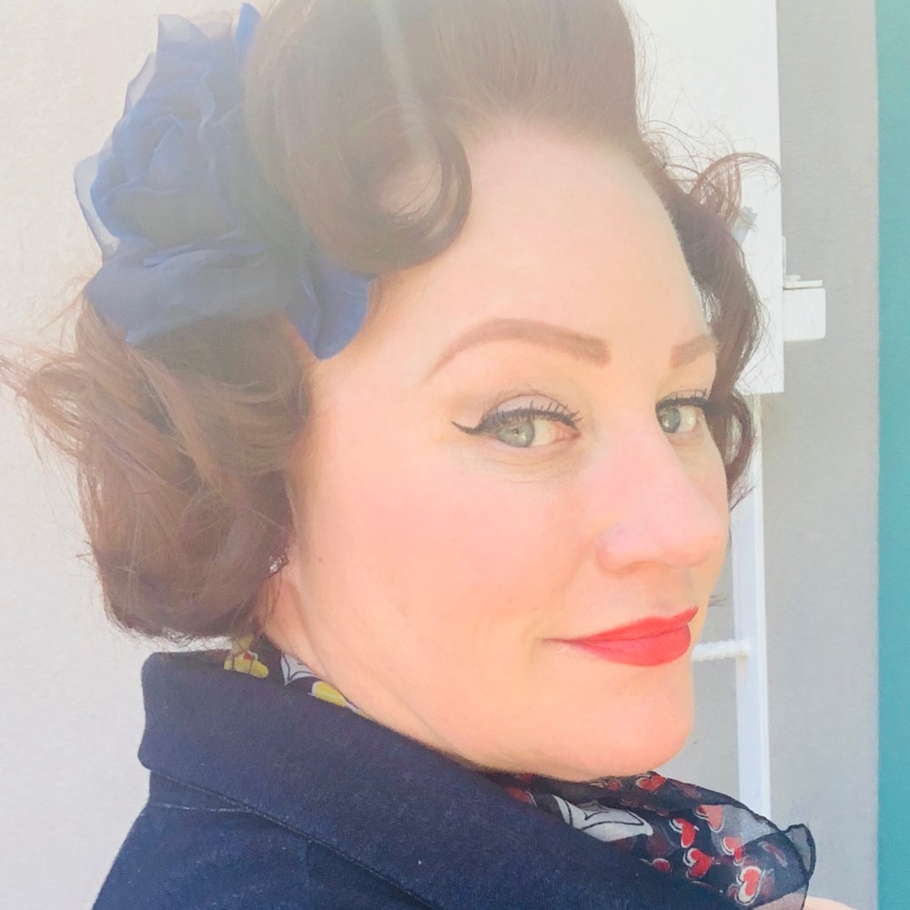 Meet your Posher, Leighanna